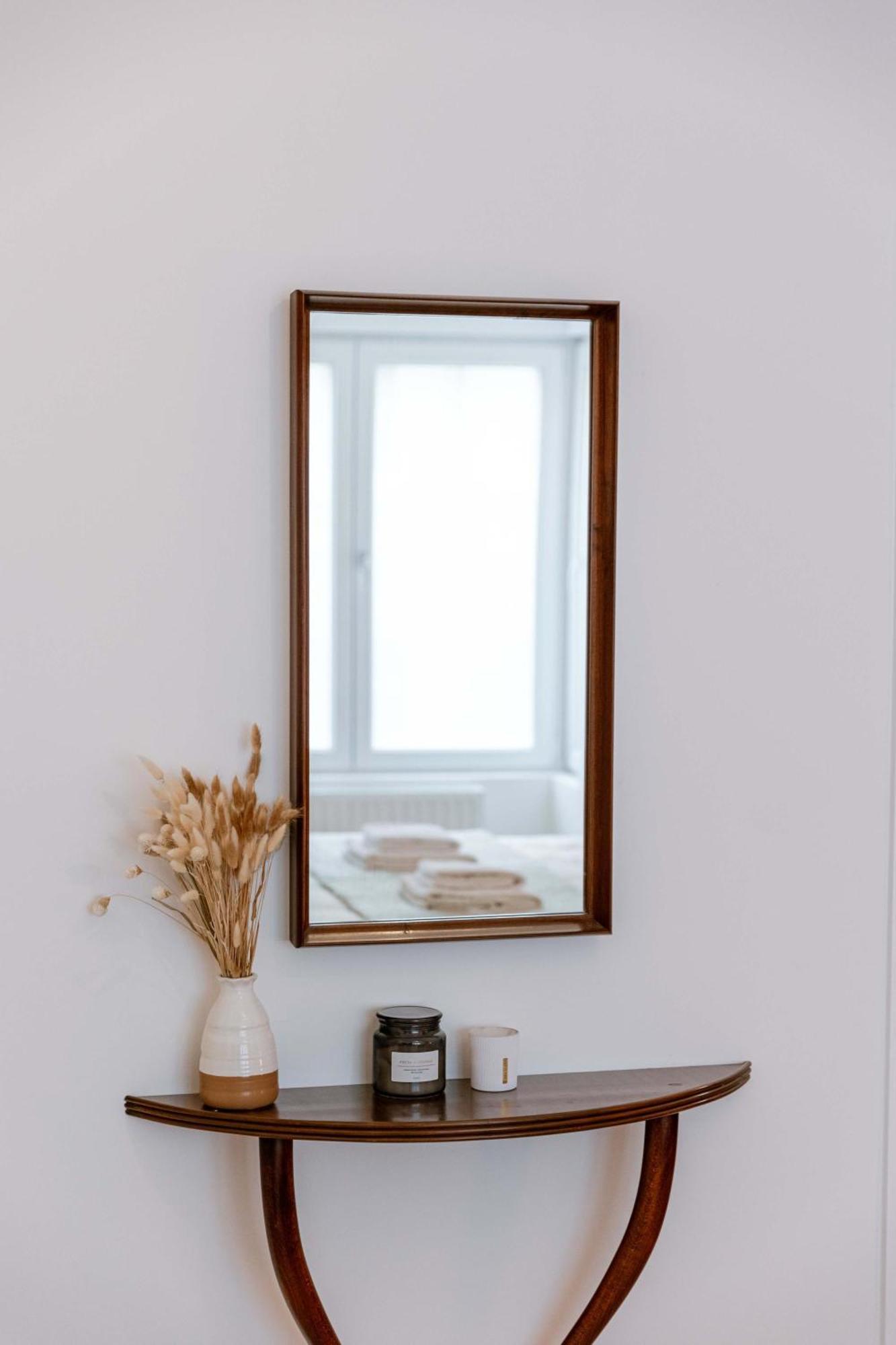 Huswell - Modern 3-bedroom With Family-friendly Touches Appartement Oostende