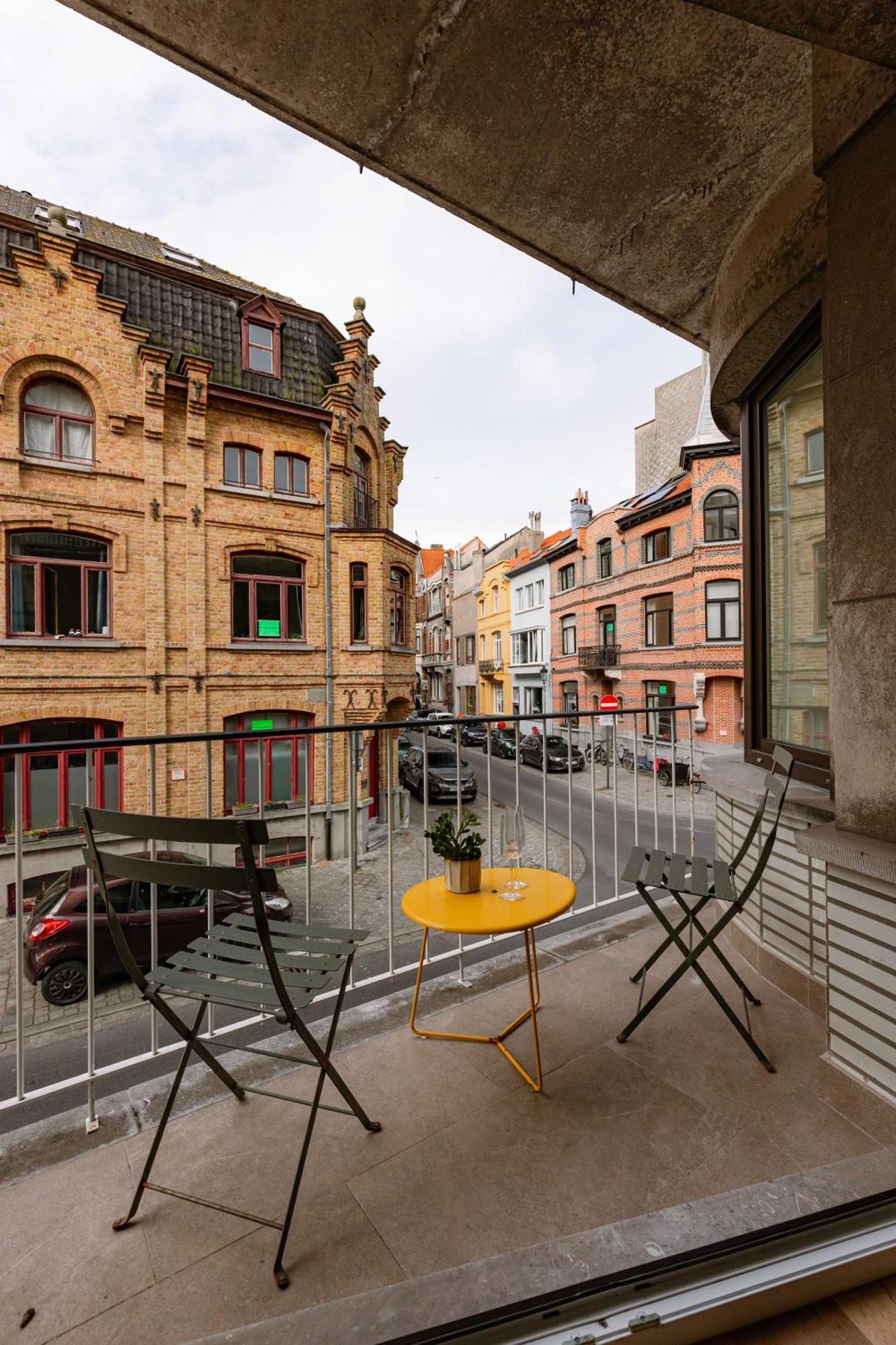 Huswell - Modern 3-bedroom With Family-friendly Touches Oostende